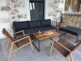 South Palms luxury village house