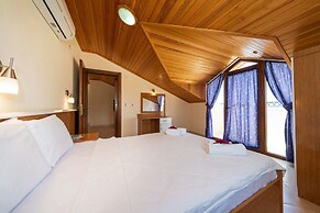 Gokcen Hotel & Aparments