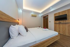 Gokcen Hotel & Aparments