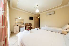 Gokcen Hotel & Aparments