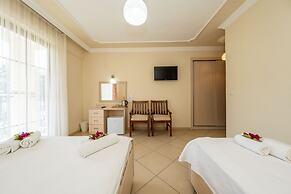 Gokcen Hotel & Aparments