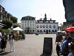 Belvilla Heiderhof Double Room Disability Access