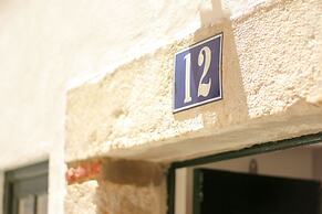 Nomad s Castel Lisbon - The Solo