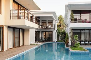 Staymaster Water Wave 3BR Villa