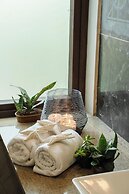Staymaster Water Wave 3BR Villa