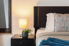 Staymaster Water Wave 3BR Villa