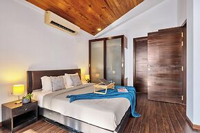 Staymaster Water Wave 3BR Villa