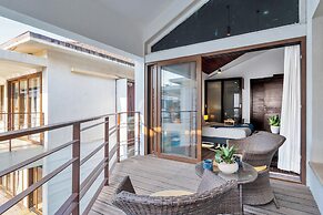 Staymaster Water Wave 3BR Villa
