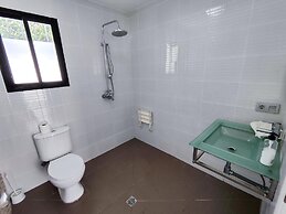 Large Group Puerto Banus 10 Rooms Pool