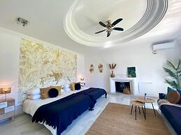 Large Group Puerto Banus 10 Rooms Pool