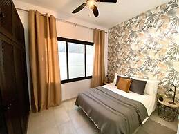 Large Group Puerto Banus 10 Rooms Pool
