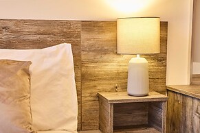 Host Stay Illumination Suite
