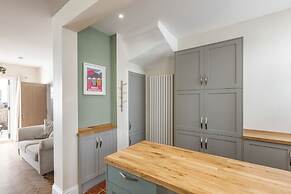 Host Stay Alice Hideaway
