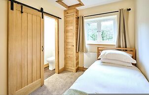 Host Stay Morley Cottage