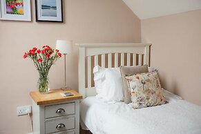 Host Stay Corner House
