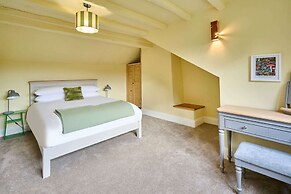 Host Stay Morley House