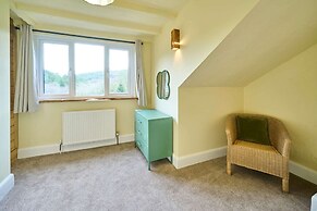 Host Stay Morley House