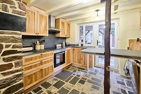 Host Stay Morley House