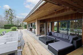 Host Stay Parsons Pleck
