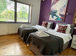 Host Stay Parsons Pleck