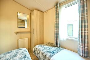 Host Stay Cedar Lodge