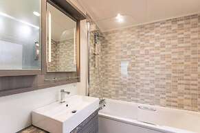 Host Stay Woodland Jewel Lodge