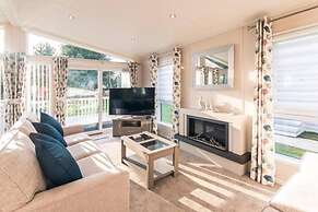 Host Stay Woodland Jewel Lodge