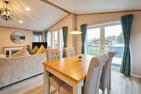 Host Stay Sandy Lane Lodge