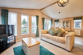 Host Stay Sandy Lane Lodge