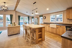 Host Stay Sandy Lane Lodge