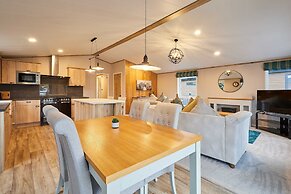 Host Stay Sandy Lane Lodge
