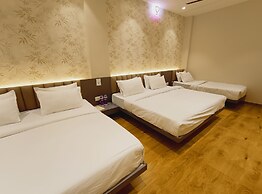 Rukkmannie Holiday Inn