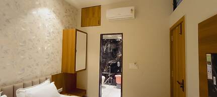 Rukkmannie Holiday Inn