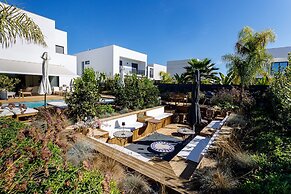 Tavirabliss Signature Villa