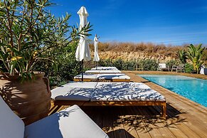 Tavirabliss Signature Villa