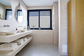 Tavirabliss Signature Villa