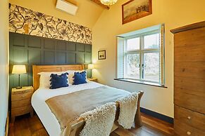 Host Stay Kingbridge Forge