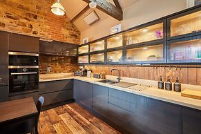 Host Stay Kingbridge Forge