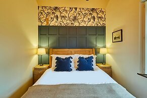 Host Stay Kingbridge Forge