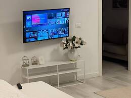 Leo s Garden View Apartment Cozy 1BR