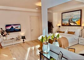 Leo s Garden View Apartment Cozy 1BR