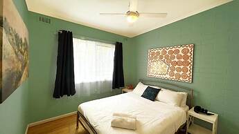 & Art Motel