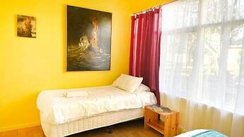& Art Motel
