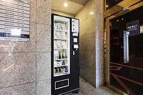 J-Bay Tourist Hotel
