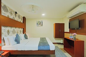 Everest Park Residency