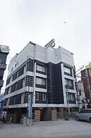 Everest Park Residency