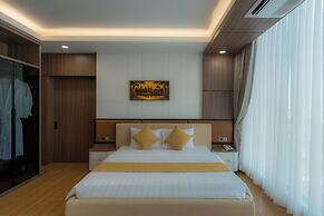 Champs Elysees Hotel & Suites