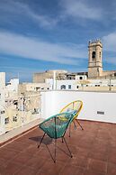 Stylish Classic Townhouse with Terrace