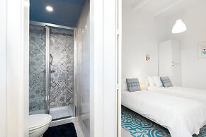 Stylish Classic Townhouse with Terrace
