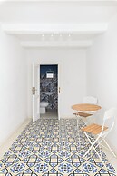 Stylish Classic Townhouse with Terrace